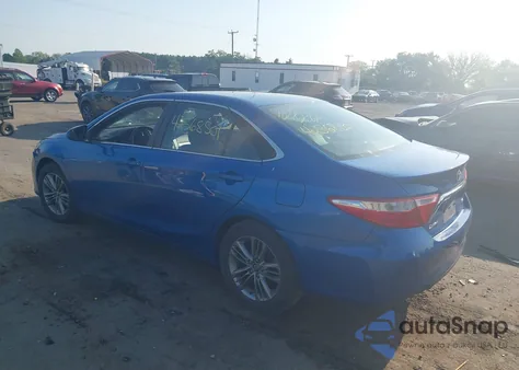 2017 Toyota Camry Se z USA, uszkodzony, nr VIN 4T1BF1FK8HU723326